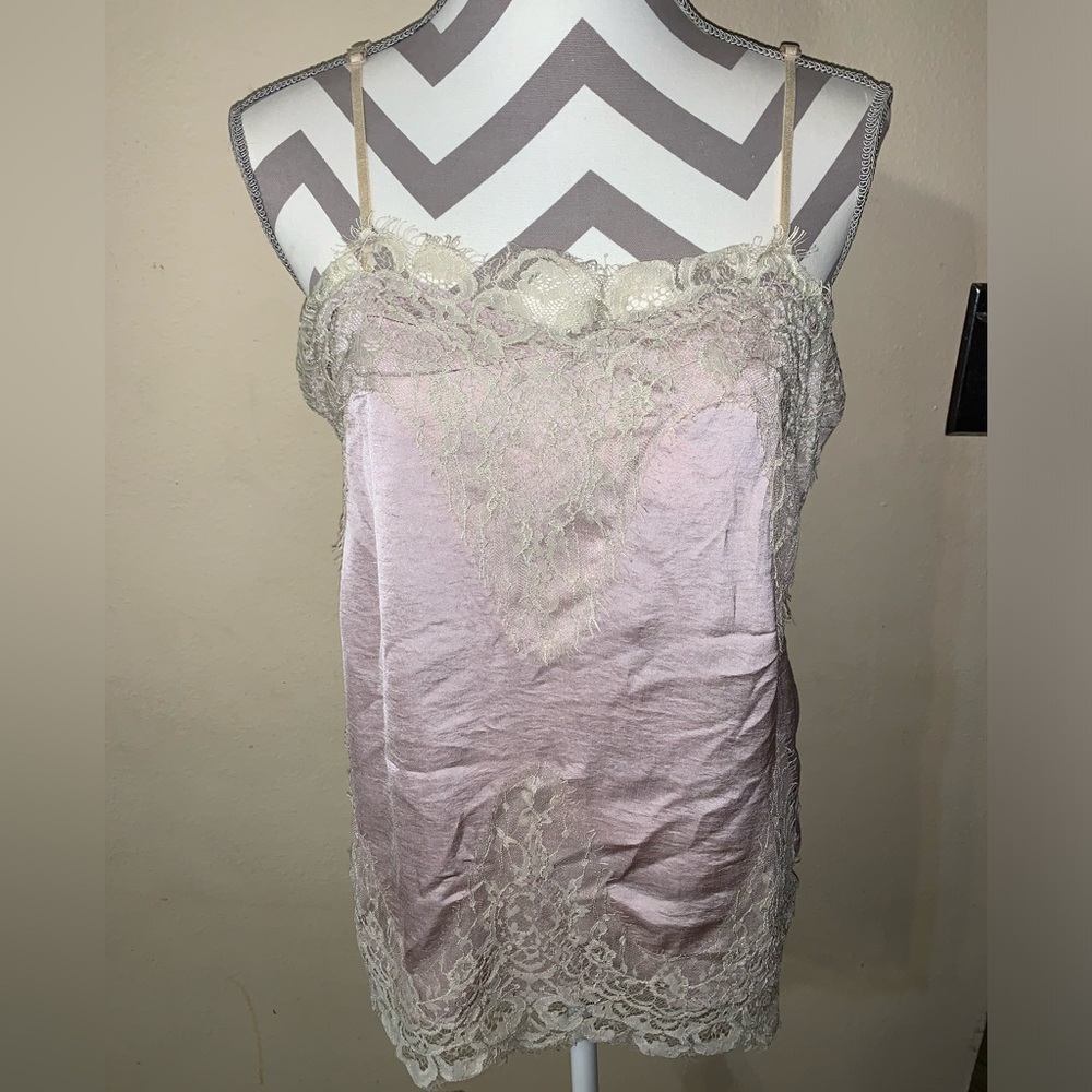 Ladies Listicle Bradshaw lace blush cami large nwt